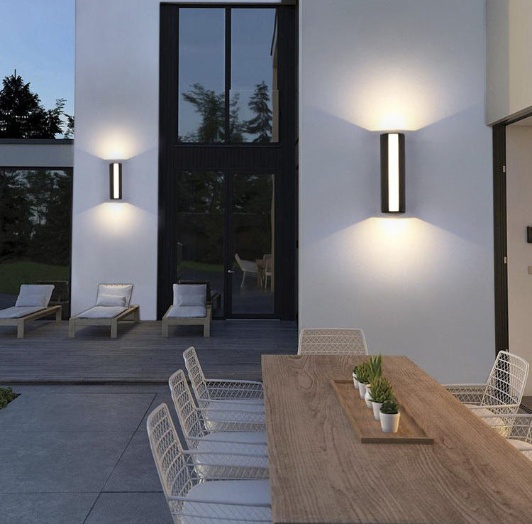 Outdoor Wall Lamp