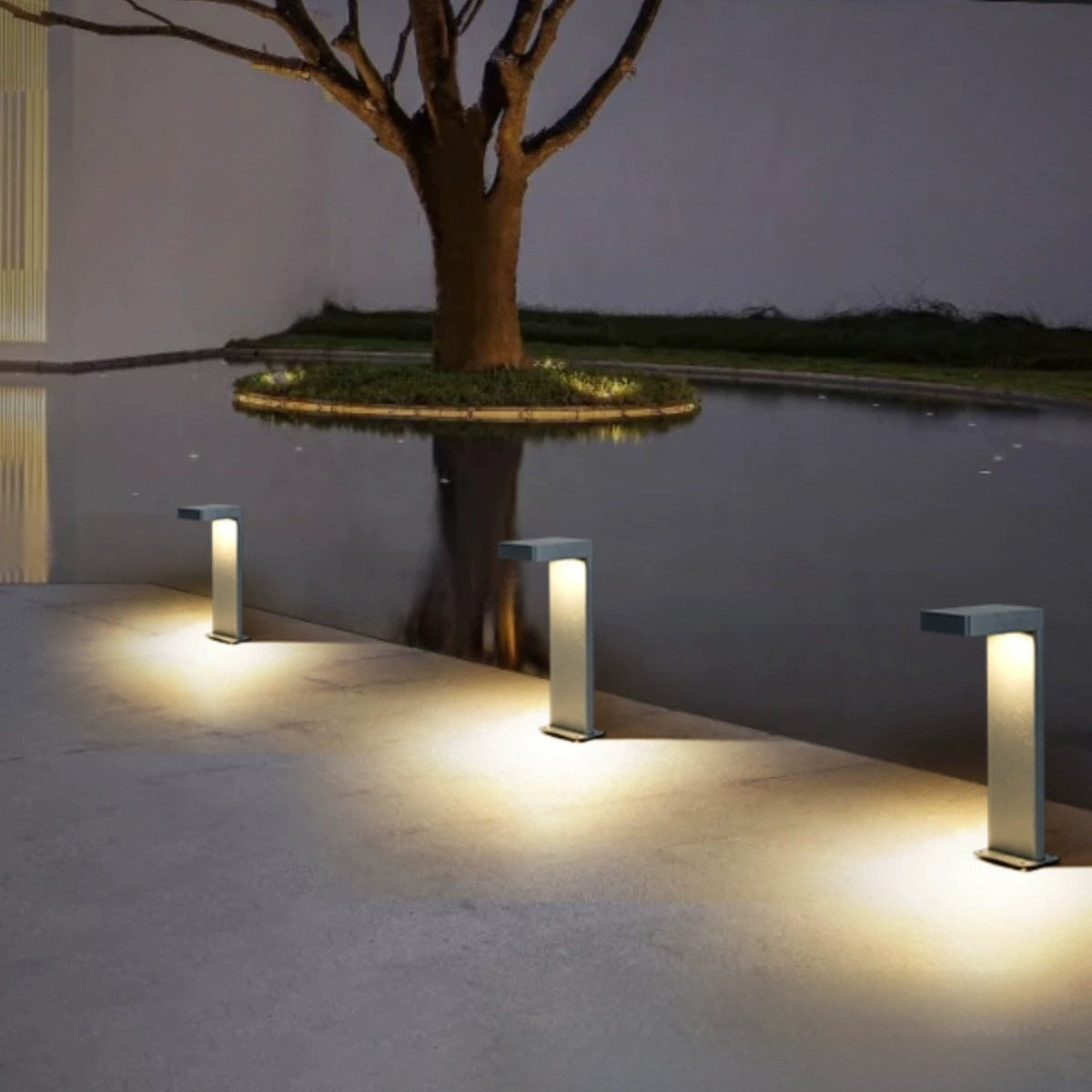 Solar Lawn Light